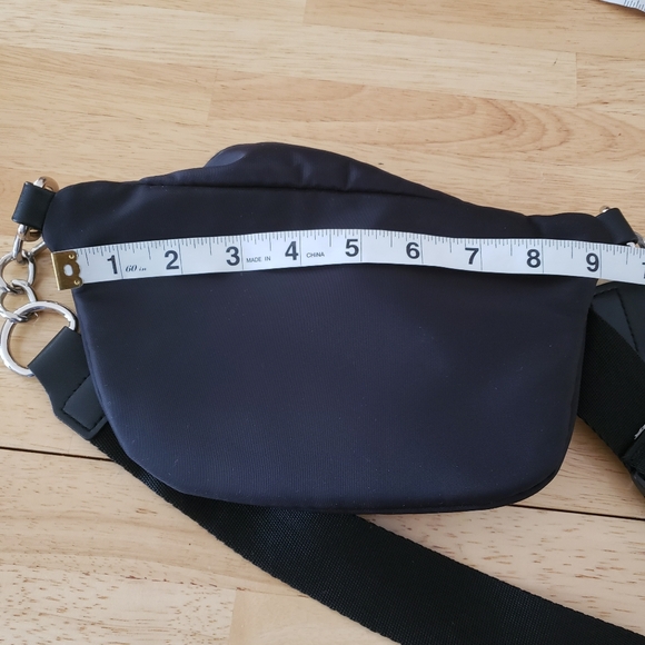 Steve Madden black fenny pack - Picture 5 of 7